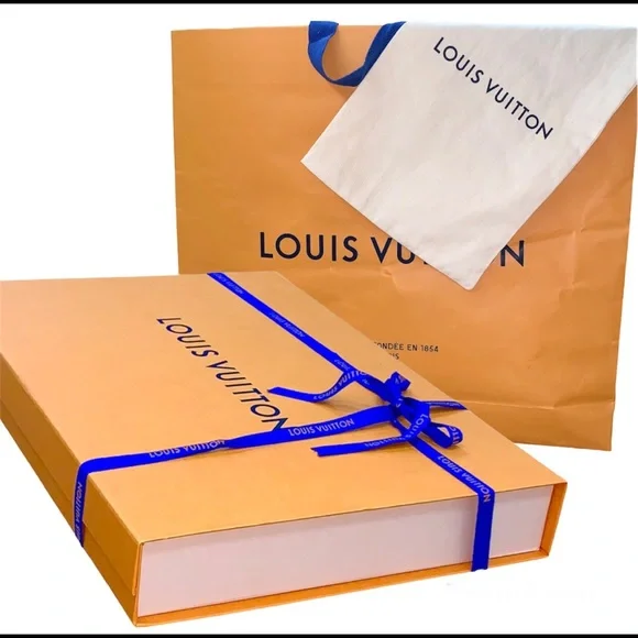Louis Vuitton | Bags | 4 Pc Louis Vuitton Shopping Bag Paper  display picture 3